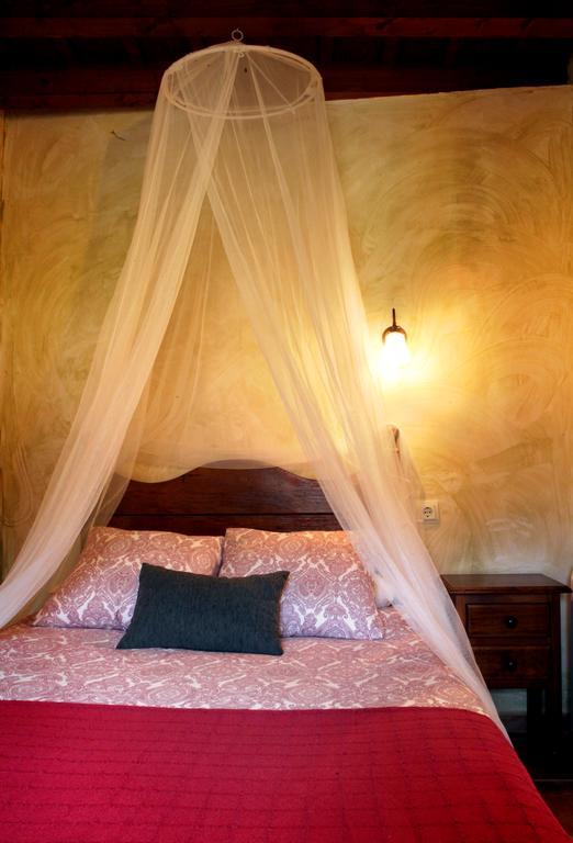 Apartamentos Rurales La Solana Robledillo De Gata Dış mekan fotoğraf