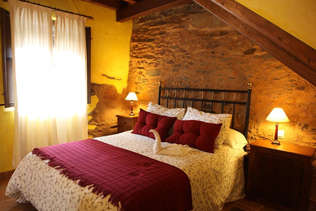 Apartamentos Rurales La Solana Robledillo De Gata Dış mekan fotoğraf