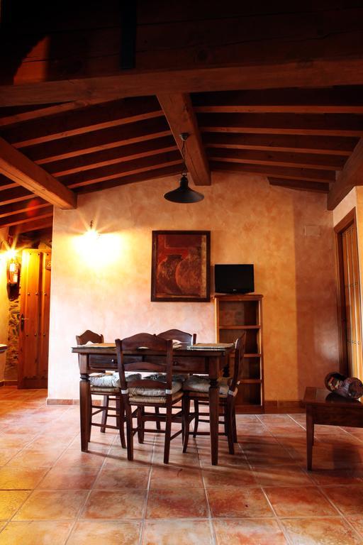 Apartamentos Rurales La Solana Robledillo De Gata Dış mekan fotoğraf
